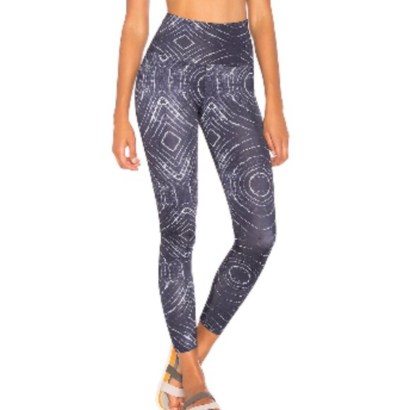 Beyond Yoga High Waisted Ripple Effect Leggings Size XS Blue Lux‎ Print - Picture 1 of 13